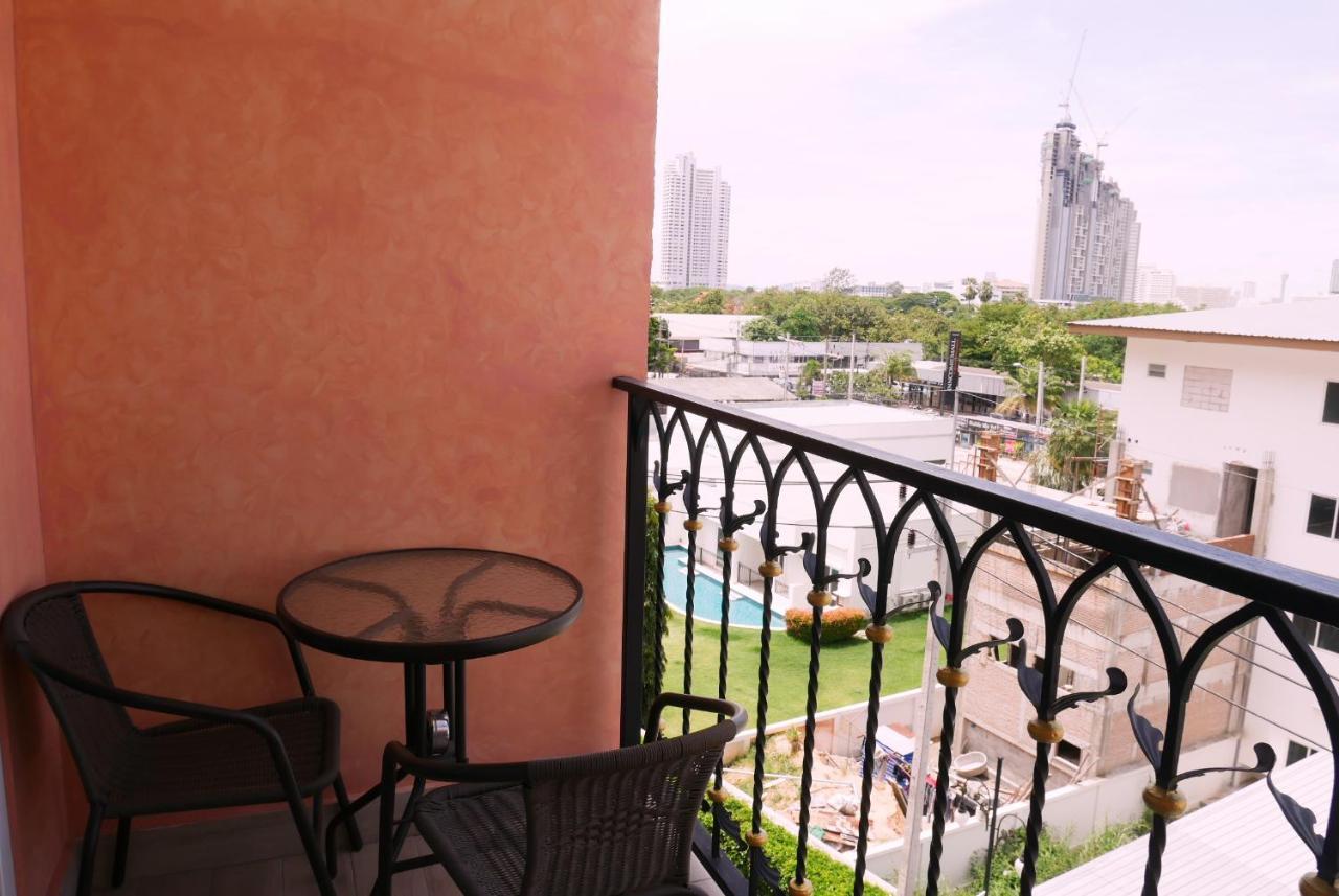 חוף ג'ומטיין Seven Seas Resort Pattaya & Sofa Bed מראה חיצוני תמונה